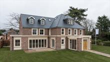 Construction of two bespoke houses in Edwalton Detail Page